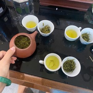 Alternative view of SÉT QUÀ BIẾU TẶNG TÔM NÕN LOẠI 1 - 200G